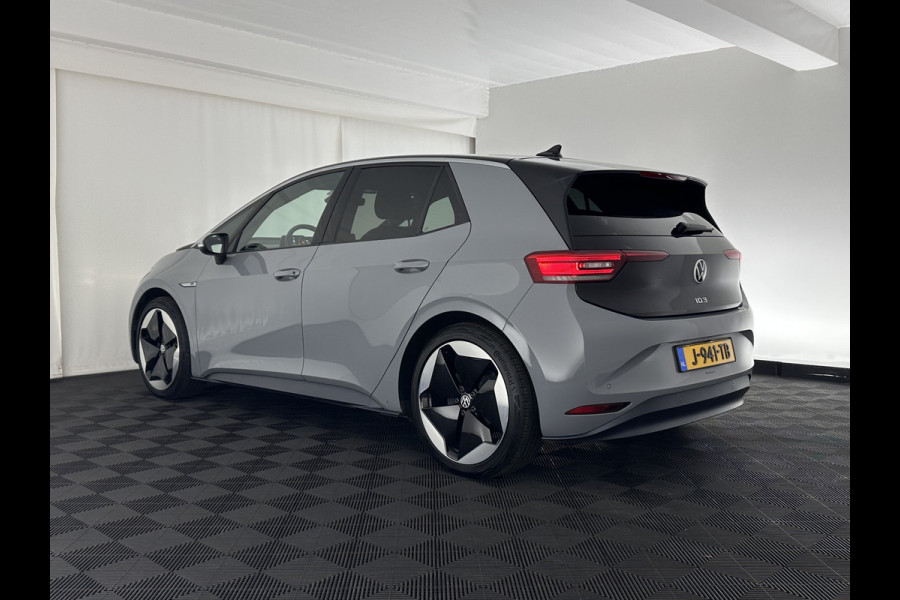 Volkswagen ID.3 First Max 58 kWh [ 3-Fase ] {SOH-92%} (INCL.BTW) *PANO | HEAD-UP | ADAPTIVE-CRUISE | FULL-LED | BLIND-SPOT | CAMERA | KEYLESS | MICROFIBRE | AMBIENT-LIGHT | NAVI-FULLMAP | DAB+ | ECC | HEATED-SPORTSEATS | DIGI-COCKPIT | 20"ALU*