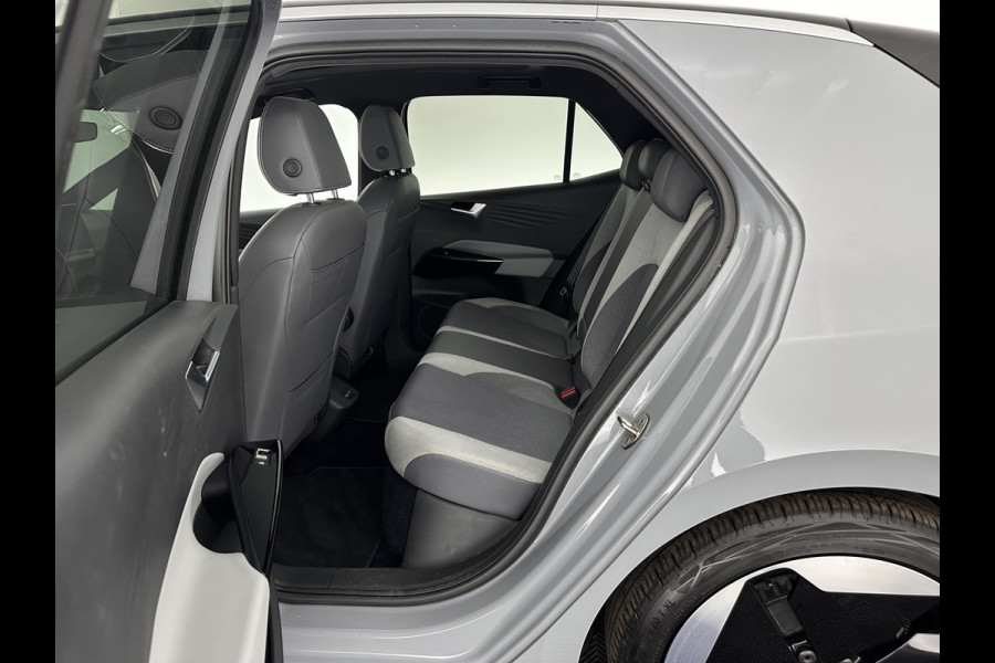 Volkswagen ID.3 First Max 58 kWh [ 3-Fase ] {SOH-92%} (INCL.BTW) *PANO | HEAD-UP | ADAPTIVE-CRUISE | FULL-LED | BLIND-SPOT | CAMERA | KEYLESS | MICROFIBRE | AMBIENT-LIGHT | NAVI-FULLMAP | DAB+ | ECC | HEATED-SPORTSEATS | DIGI-COCKPIT | 20"ALU*