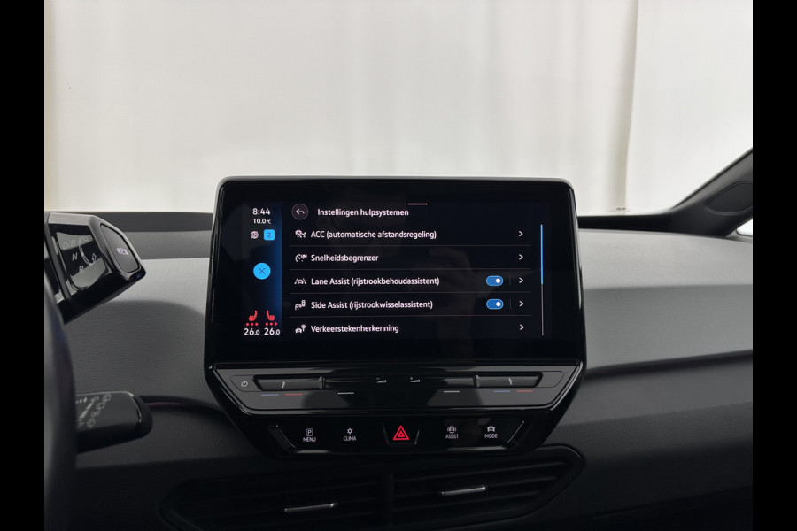 Volkswagen ID.3 First Max 58 kWh [ 3-Fase ] {SOH-92%} (INCL.BTW) *PANO | HEAD-UP | ADAPTIVE-CRUISE | FULL-LED | BLIND-SPOT | CAMERA | KEYLESS | MICROFIBRE | AMBIENT-LIGHT | NAVI-FULLMAP | DAB+ | ECC | HEATED-SPORTSEATS | DIGI-COCKPIT | 20"ALU*