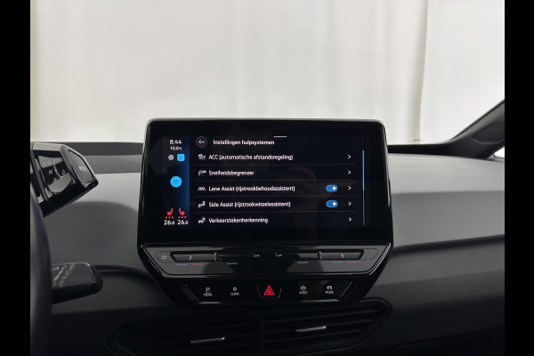 Volkswagen ID.3 First Max 58 kWh [ 3-Fase ] {SOH-92%} (INCL.BTW) *PANO | HEAD-UP | ADAPTIVE-CRUISE | FULL-LED | BLIND-SPOT | CAMERA | KEYLESS | MICROFIBRE | AMBIENT-LIGHT | NAVI-FULLMAP | DAB+ | ECC | HEATED-SPORTSEATS | DIGI-COCKPIT | 20"ALU*