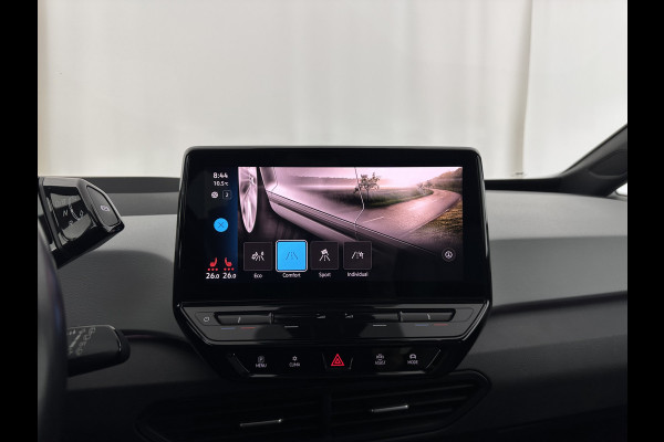 Volkswagen ID.3 First Max 58 kWh [ 3-Fase ] {SOH-92%} (INCL.BTW) *PANO | HEAD-UP | ADAPTIVE-CRUISE | FULL-LED | BLIND-SPOT | CAMERA | KEYLESS | MICROFIBRE | AMBIENT-LIGHT | NAVI-FULLMAP | DAB+ | ECC | HEATED-SPORTSEATS | DIGI-COCKPIT | 20"ALU*