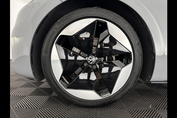 Volkswagen ID.3 First Max 58 kWh [ 3-Fase ] {SOH-92%} (INCL.BTW) *PANO | HEAD-UP | ADAPTIVE-CRUISE | FULL-LED | BLIND-SPOT | CAMERA | KEYLESS | MICROFIBRE | AMBIENT-LIGHT | NAVI-FULLMAP | DAB+ | ECC | HEATED-SPORTSEATS | DIGI-COCKPIT | 20"ALU*