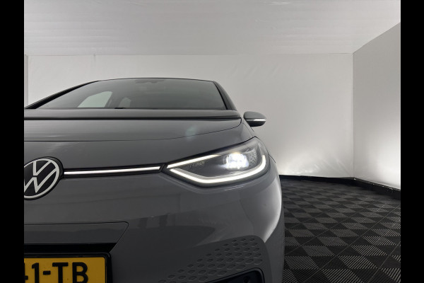 Volkswagen ID.3 First Max 58 kWh [ 3-Fase ] {SOH-92%} (INCL.BTW) *PANO | HEAD-UP | ADAPTIVE-CRUISE | FULL-LED | BLIND-SPOT | CAMERA | KEYLESS | MICROFIBRE | AMBIENT-LIGHT | NAVI-FULLMAP | DAB+ | ECC | HEATED-SPORTSEATS | DIGI-COCKPIT | 20"ALU*
