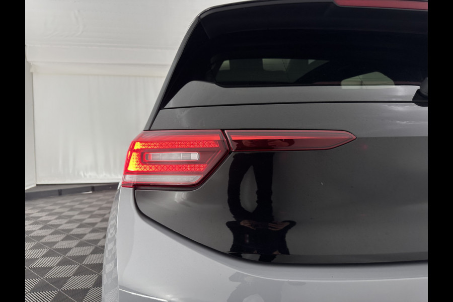 Volkswagen ID.3 First Max 58 kWh [ 3-Fase ] {SOH-92%} (INCL.BTW) *PANO | HEAD-UP | ADAPTIVE-CRUISE | FULL-LED | BLIND-SPOT | CAMERA | KEYLESS | MICROFIBRE | AMBIENT-LIGHT | NAVI-FULLMAP | DAB+ | ECC | HEATED-SPORTSEATS | DIGI-COCKPIT | 20"ALU*