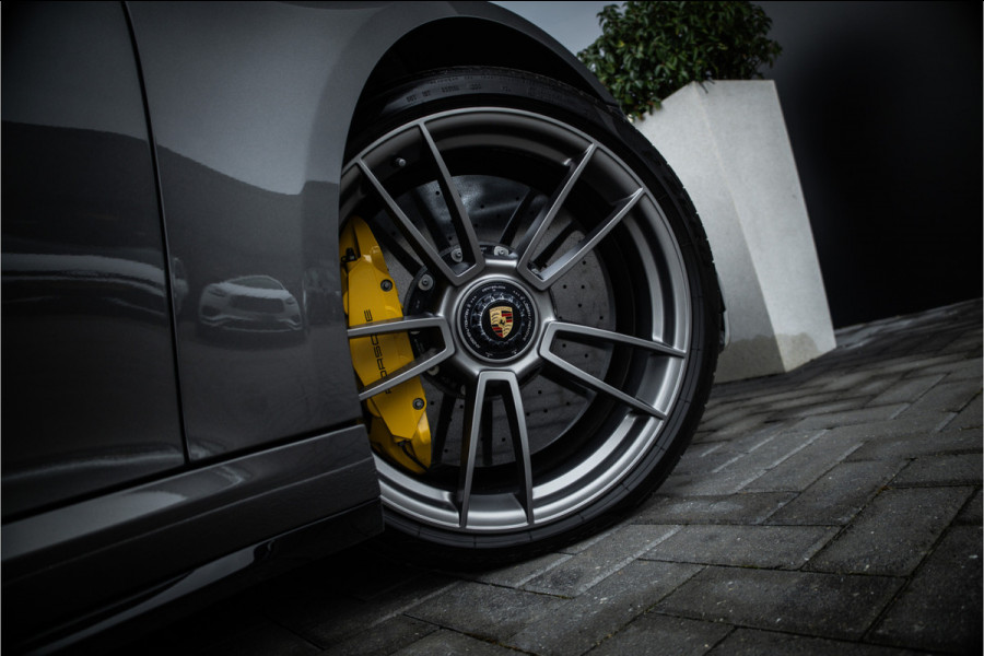 Porsche 911 Cabrio 3.8 Turbo S - Sport Chrono + | Burmester | Stoelkoeling | Lift