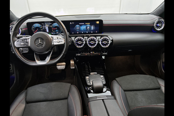 Mercedes-Benz CLA-Klasse Shooting Brake 250 e Business Solution AMG Limited 5 spaks lichtmetalen velgen | MBUX wide screen | Navigatie | Parking support met camera | Inclusief 24 maanden MB Certified garantie voor Europa.
