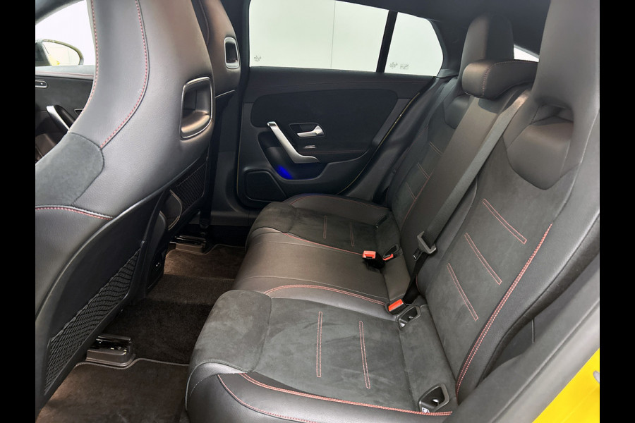 Mercedes-Benz CLA-Klasse Shooting Brake 250 e Business Solution AMG Limited 5 spaks lichtmetalen velgen | MBUX wide screen | Navigatie | Parking support met camera | Inclusief 24 maanden MB Certified garantie voor Europa.