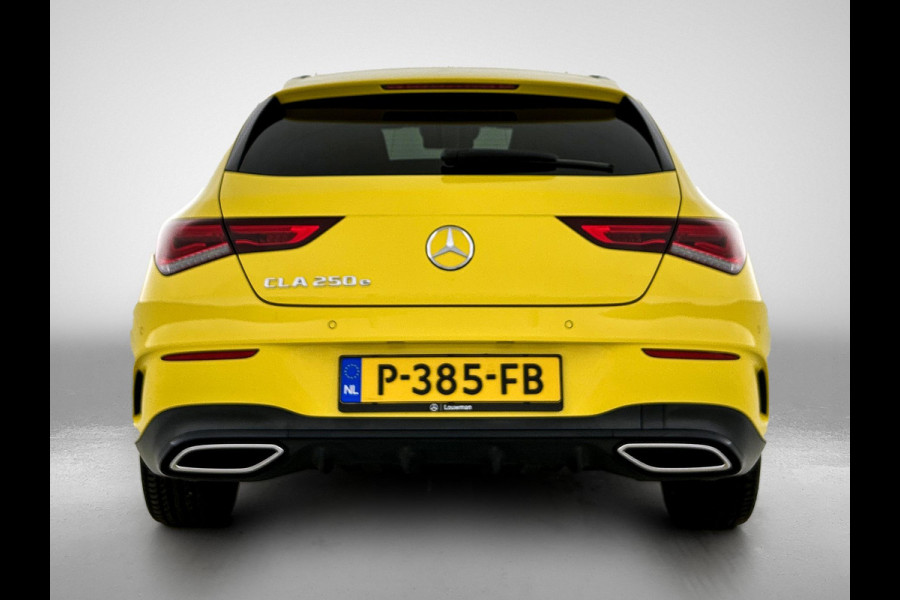 Mercedes-Benz CLA-Klasse Shooting Brake 250 e Business Solution AMG Limited 5 spaks lichtmetalen velgen | MBUX wide screen | Navigatie | Parking support met camera | Inclusief 24 maanden MB Certified garantie voor Europa.