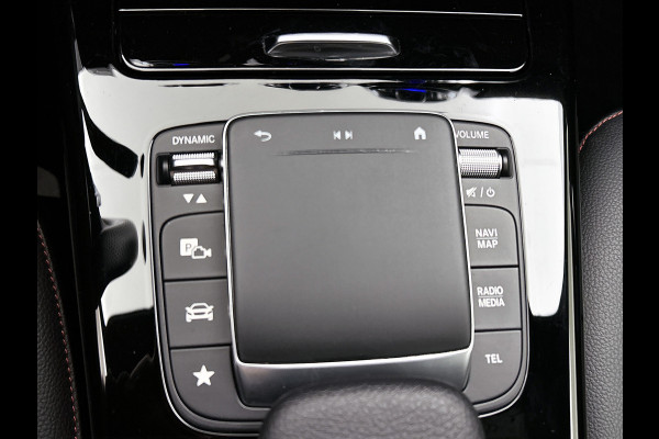 Mercedes-Benz CLA-Klasse Shooting Brake 250 e Business Solution AMG Limited 5 spaks lichtmetalen velgen | MBUX wide screen | Navigatie | Parking support met camera | Inclusief 24 maanden MB Certified garantie voor Europa.