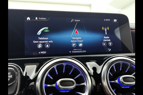 Mercedes-Benz CLA-Klasse Shooting Brake 250 e Business Solution AMG Limited 5 spaks lichtmetalen velgen | MBUX wide screen | Navigatie | Parking support met camera | Inclusief 24 maanden MB Certified garantie voor Europa.