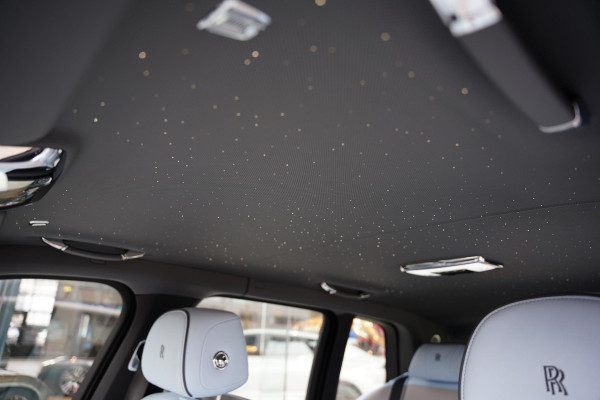 Rolls-Royce Cullinan 6.75 V12 / Bespoke Audio / Starlight / Twin-Coachline