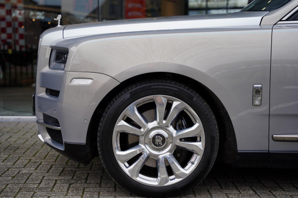 Rolls-Royce Cullinan 6.75 V12 / Bespoke Audio / Starlight / Twin-Coachline