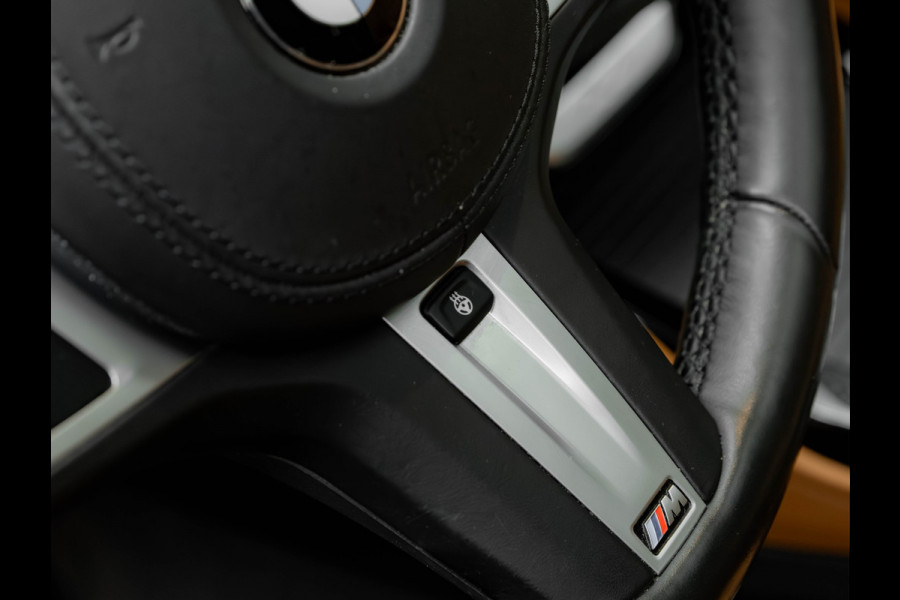 BMW X4 xDrive20d M-Sport - Standkachel - Pano - M-Zetels - Memory - Trekhaak - Head-up