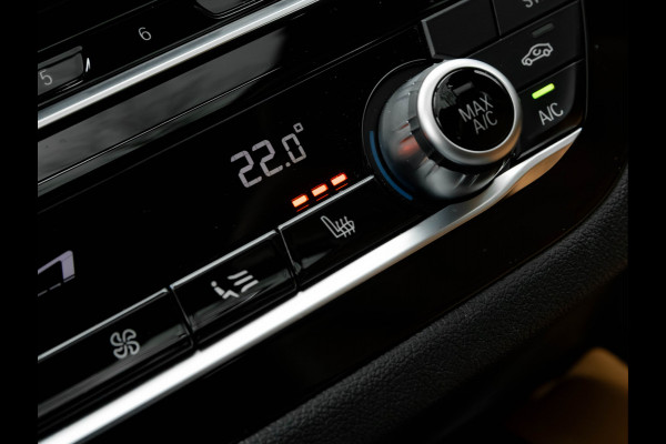 BMW X4 xDrive20d M-Sport - Standkachel - Pano - M-Zetels - Memory - Trekhaak - Head-up