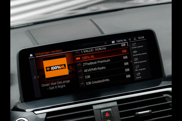 BMW X4 xDrive20d M-Sport - Standkachel - Pano - M-Zetels - Memory - Trekhaak - Head-up