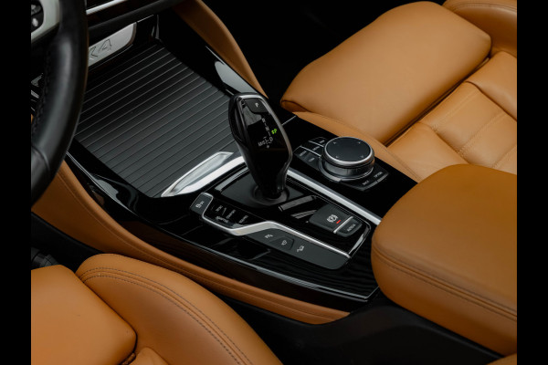 BMW X4 xDrive20d M-Sport - Standkachel - Pano - M-Zetels - Memory - Trekhaak - Head-up