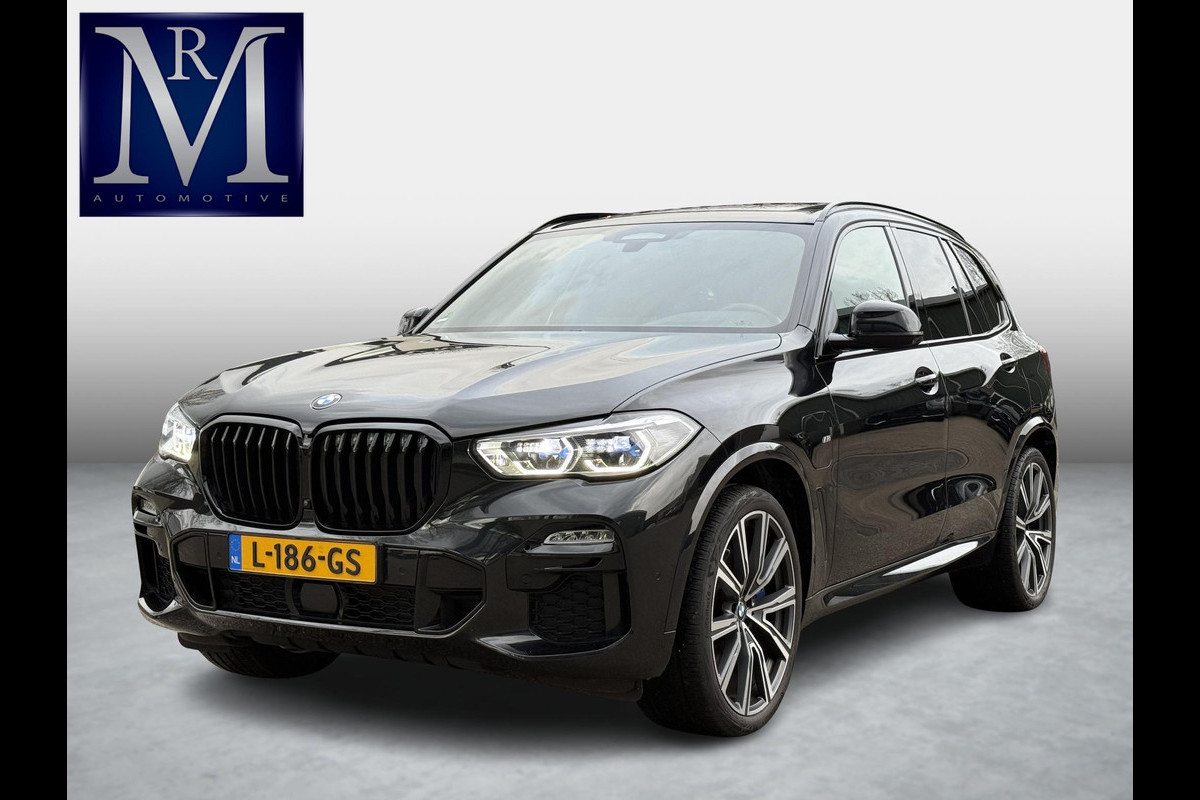 BMW X5 xDrive45e High Executive BOMVOL OPTIES| INDIVIDUAL| SOFTCLOSE| PANO| LASER LED| ALCANTARA HEMEL| HARMAN KARDON| DRIVING ASS. PROF| HEAD-UP| 360 CAMERA| ACHTERBANK VERWARMING| 22 INCH| STUURVERWARMING , ACHTERAS BESTURING| ETC...|