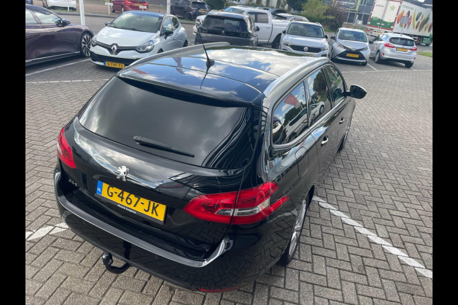Peugeot 308 SW 1.2 PureTech Blue Lease Executive / panoramadak