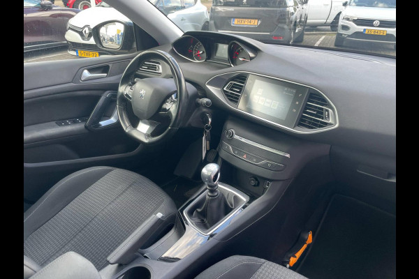 Peugeot 308 SW 1.2 PureTech Blue Lease Executive / panoramadak