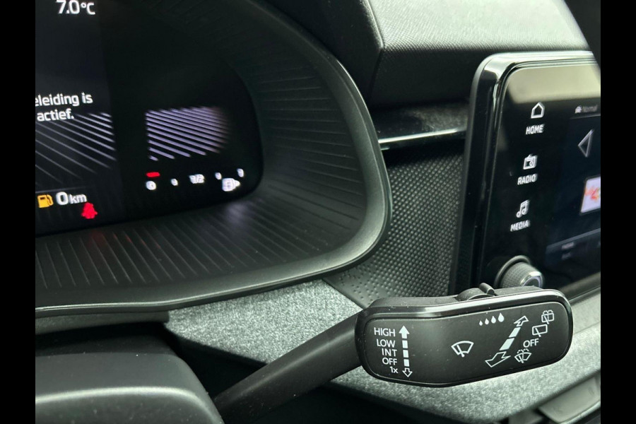 Škoda Kamiq 1.0 TSI Business Edition DSG | Navigatie | Climate control | Cruise control | LED | Keyless | Achteruitrijcamera | Parkeersensoren | Apple Carplay/ Android Auto | Radio