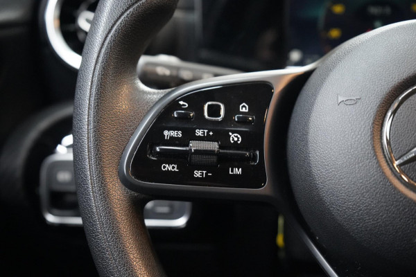 Mercedes-Benz A-Klasse 180 d Launch Edition Premium Plus | AIRCO | CRUISE
