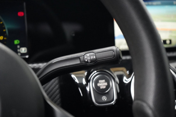 Mercedes-Benz A-Klasse 180 d Launch Edition Premium Plus | AIRCO | CRUISE