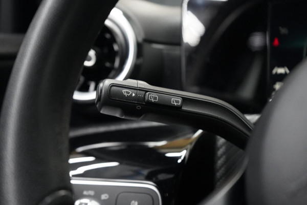 Mercedes-Benz A-Klasse 180 d Launch Edition Premium Plus | AIRCO | CRUISE