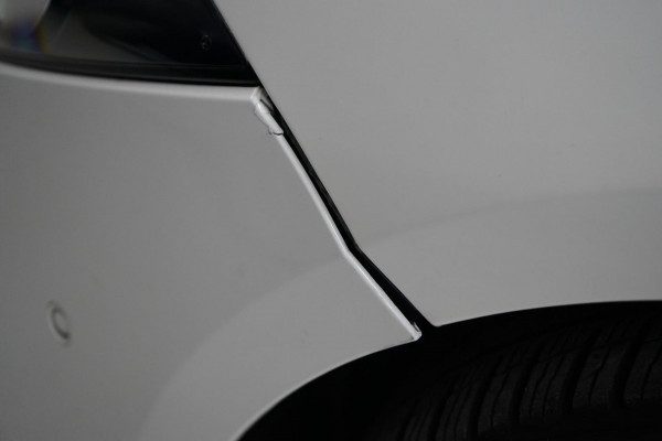 Mercedes-Benz A-Klasse 180 d Launch Edition Premium Plus | AIRCO | CRUISE