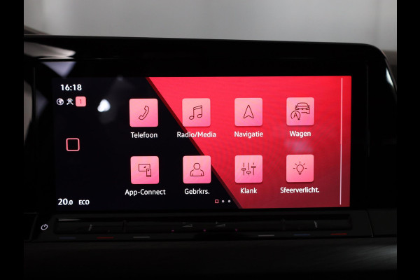 Volkswagen Golf 1.4 eHybrid Style 204 pk Automaat (DSG) | Navigatie via App | Parkeersensoren | Adaptieve cruise control | LED koplampen |