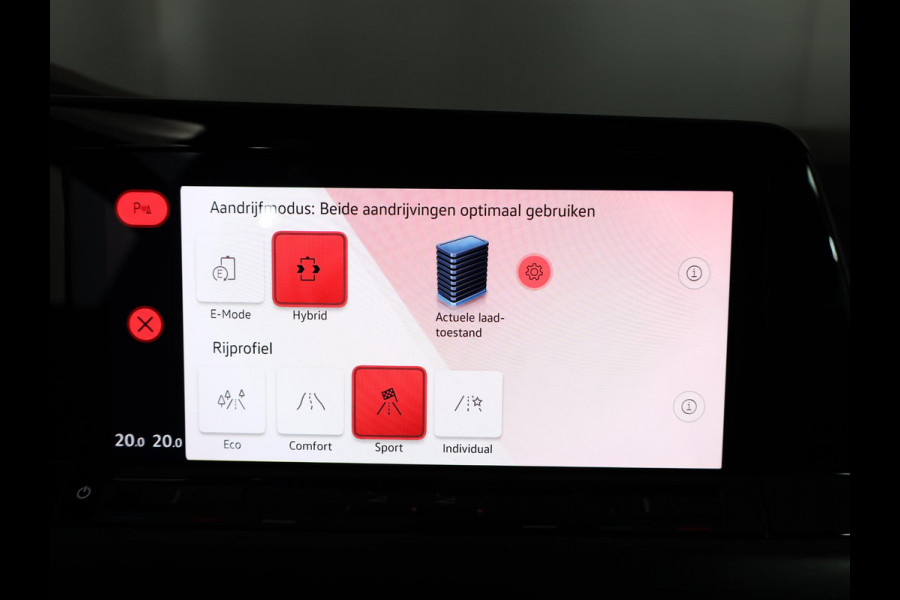Volkswagen Golf 1.4 eHybrid Style 204 pk Automaat (DSG) | Navigatie via App | Parkeersensoren | Adaptieve cruise control | LED koplampen |