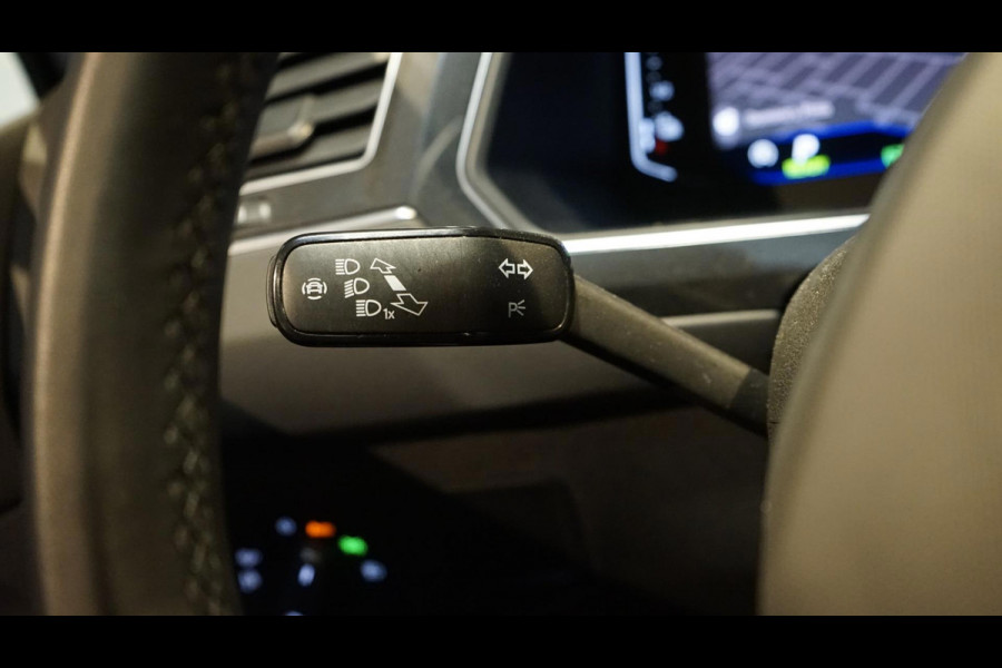 Volkswagen Tiguan 1.4 TSI eHybrid 245PK R-Line Maxton BLACKSTYLE AUTOMAAT-360CAMERA-ACC-AMBIANCE-IQLIGHT-KEYLESS-PANORAMA