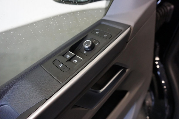 Volkswagen Transporter 2.0 TDI L2H1 28 Dubbele Cabine Highline Airco | Cruise Control adaptief | PDCVA | 17" LM