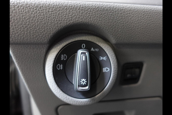 Volkswagen Transporter 2.0 TDI L2H1 28 Dubbele Cabine Highline Airco | Cruise Control adaptief | PDCVA | 17" LM