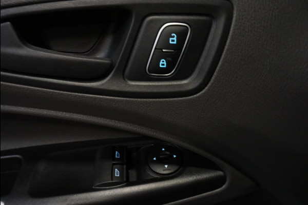 Ford Transit Connect 1.5 L2 Automaat Navigatie Airco Parkeersensoren Cruise Control 3Zits Camera