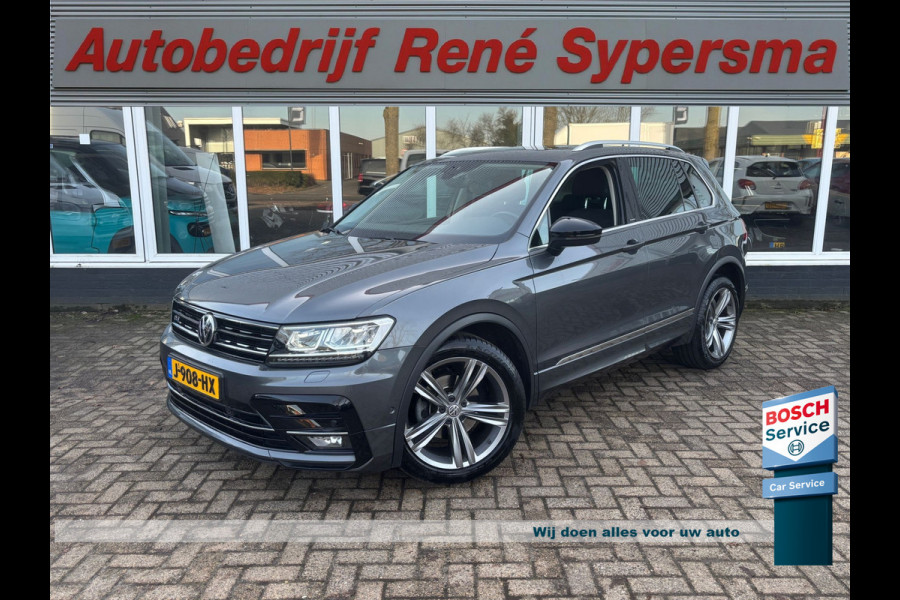 Volkswagen Tiguan 1.5 TSI ACT Highline Business R | Trekhaak | Pano | Stoelverwarming | Dodehoek Detector