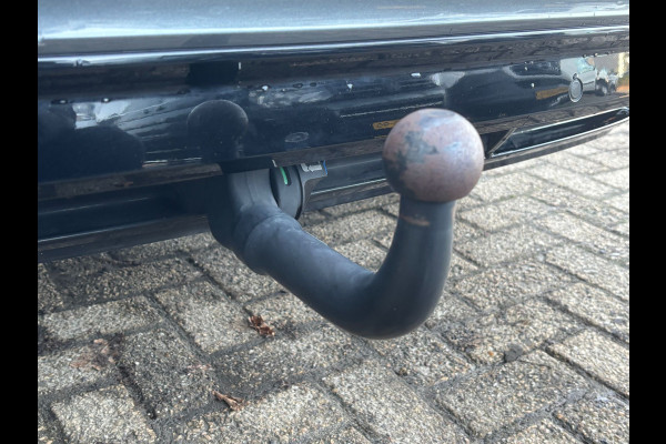 Volkswagen Tiguan 1.5 TSI ACT Highline Business R | Trekhaak | Pano | Stoelverwarming | Dodehoek Detector