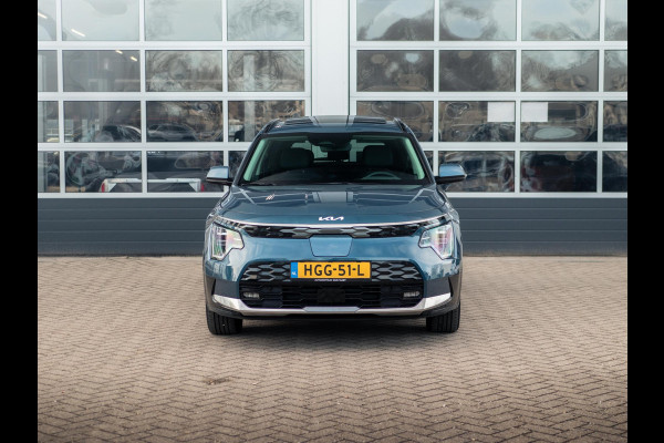 Kia Niro EV Plus 64.8 kWh l Lederlook bekleding l Stoelverwarming l El. verstelbare stoelen l