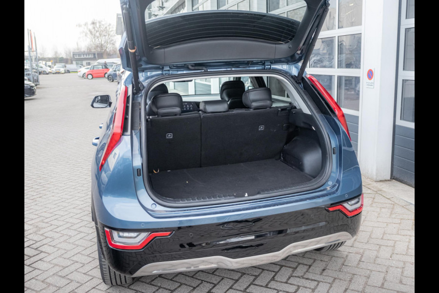 Kia Niro EV Plus 64.8 kWh l Lederlook bekleding l Stoelverwarming l El. verstelbare stoelen l