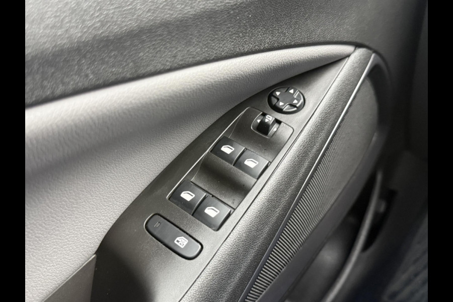 Opel Crossland X 1.2 Turbo Innovation 1e Eigenaar,110pk,Clima,Cruise,Carplay,Camera,PDC V+A,Navi,Elek ramen,D-riem v.v. in 2024,N.A.P,6 Bak,APK tot 04-2027