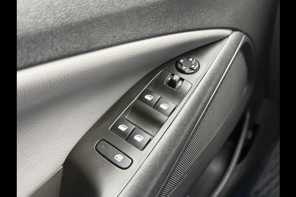 Opel Crossland X 1.2 Turbo Innovation 1e Eigenaar,110pk,Clima,Cruise,Carplay,Camera,PDC V+A,Navi,Elek ramen,D-riem v.v. in 2024,N.A.P,6 Bak,APK tot 04-2027