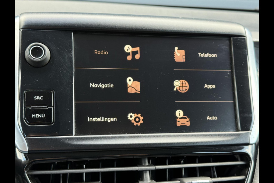 Peugeot 2008 1.2 PureTech Blue Lion 110pk,Trekhaak,2e Eigenaar,Navi,Automaat,Airco,Cruise,Lm velgen,Nieuwe Apk bij Aflevering