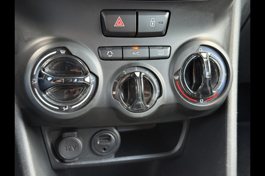 Peugeot 2008 1.2 PureTech Blue Lion 110pk,Trekhaak,2e Eigenaar,Navi,Automaat,Airco,Cruise,Lm velgen,Nieuwe Apk bij Aflevering