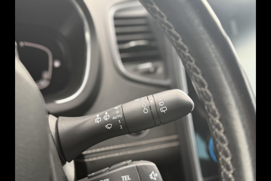 Renault Grand Scénic 1.3 TCe Initiale Paris 7p. 1e Eigenaar,Navi,Camera,Bose,Trekhaak,Head Up Display,Vol Opties,APK tot 07-2026