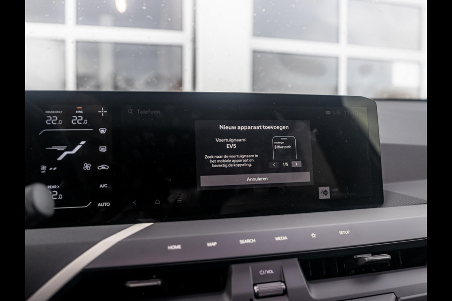 Kia EV5 GT-Line Business Edition 81.4 kWh 17 % bijtelling l Stoelverwarming l El. verstelbare stoelen met memory functie. l Zwarte logo's.