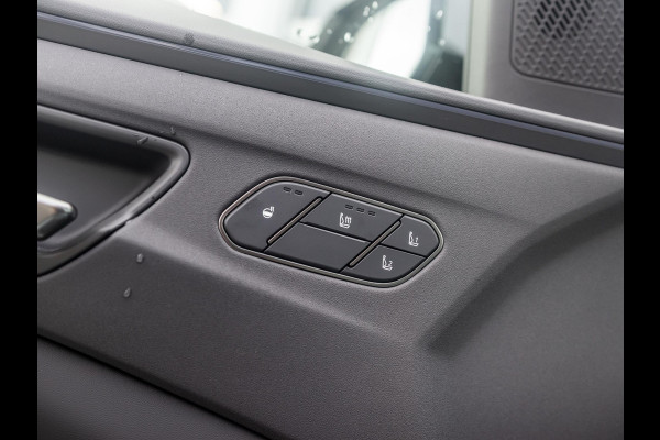 Kia EV5 GT-Line Business Edition 81.4 kWh 17 % bijtelling l Stoelverwarming l El. verstelbare stoelen met memory functie. l Zwarte logo's.