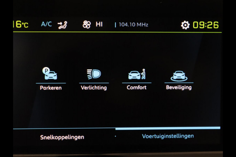 Peugeot e-2008 EV GT 50 kWh | SOH 98% | Carplay | Half leder | Camera | Digital Cockpit | Full LED | Cruise control | Climate control | Bluetooth
