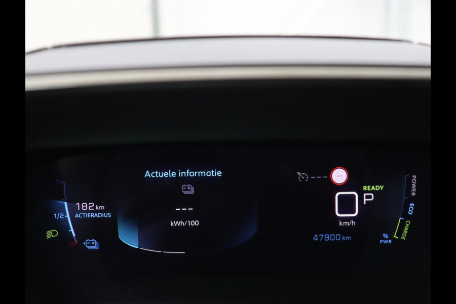 Peugeot e-2008 EV GT 50 kWh | SOH 98% | Carplay | Half leder | Camera | Digital Cockpit | Full LED | Cruise control | Climate control | Bluetooth