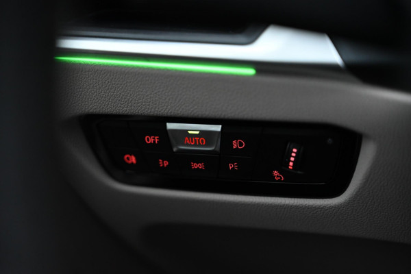 BMW i4 EDrive40 High Executive 84 kWh - M-Sport - Stuurverwarming - Harman Kardon - Adaptive Cruise Control - Schuifdak -