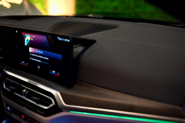 BMW i4 EDrive40 High Executive 84 kWh - M-Sport - Stuurverwarming - Harman Kardon - Adaptive Cruise Control - Schuifdak -