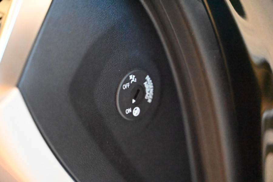 BMW i4 EDrive40 High Executive 84 kWh - M-Sport - Stuurverwarming - Harman Kardon - Adaptive Cruise Control - Schuifdak -